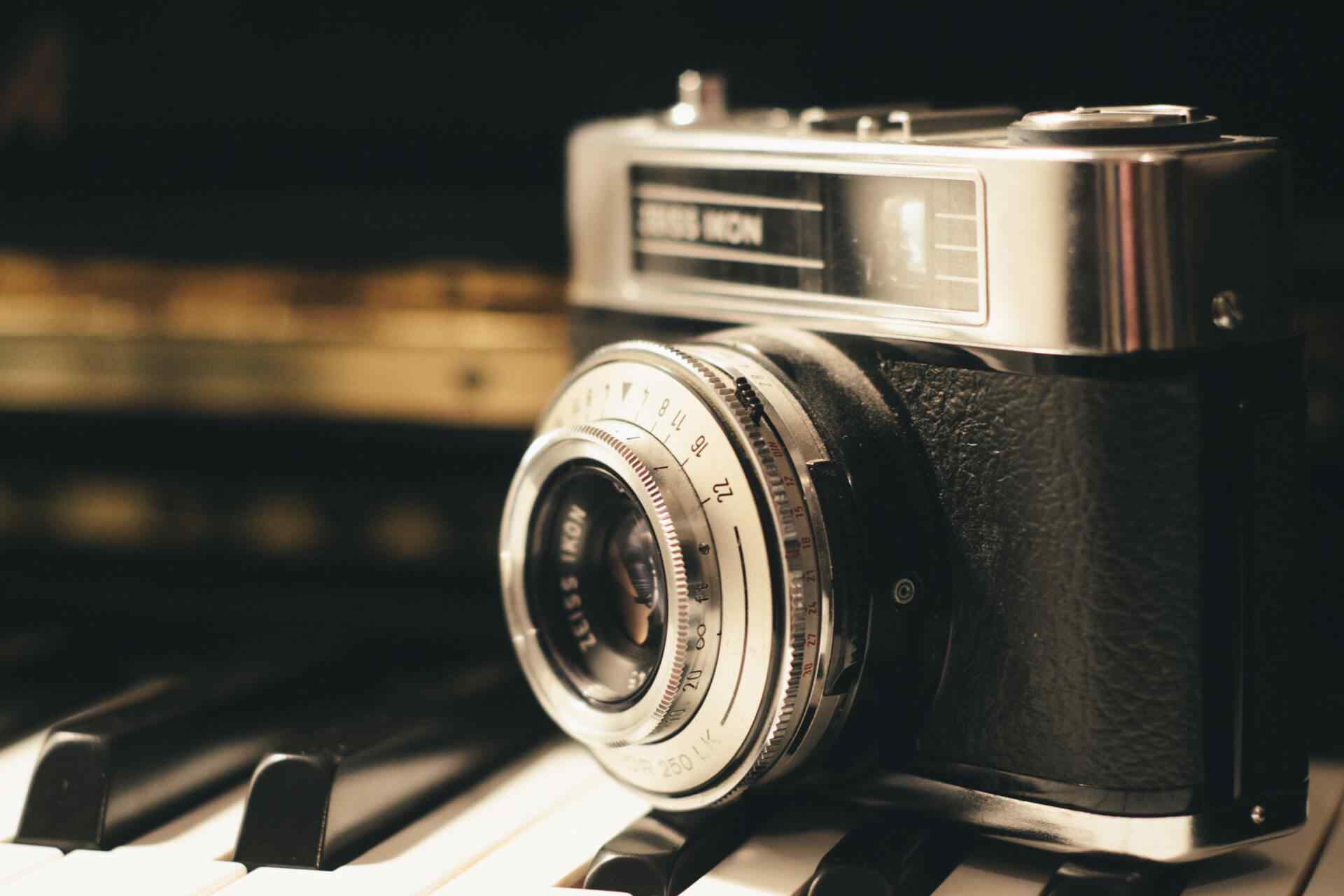 Guide to vintage film and cameras
